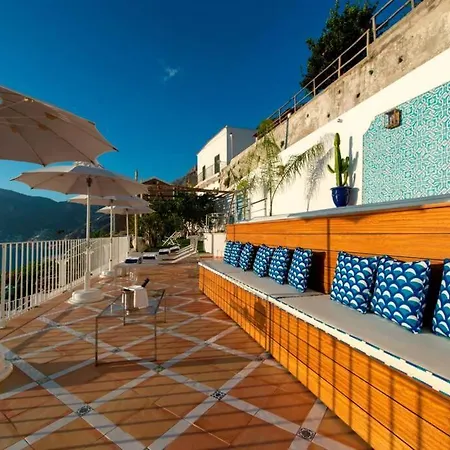 The Mediterranean Arthouse - Stunning Sea View Villa