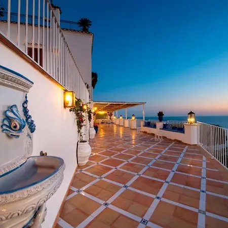 The Mediterranean Arthouse - Stunning Sea View Villa *